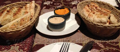 freshly baked Turkish bread & Turkish garlic bread served with dips