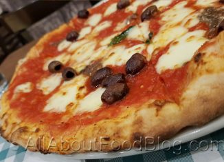 Napoletana Pizza from Righetto Osteria Romana