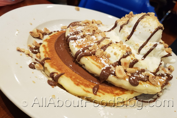 z4 Nutella pancakes from Pancakes on The Rocks - Darling Harbour